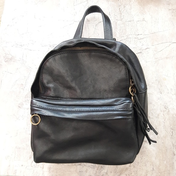 Madewell Handbags - Madewell Mini Lorimer Leather Backpack